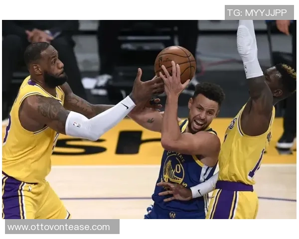 11月26日魔术对湖人精彩视频直播全程回顾与赛后分析